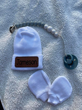 Load image into Gallery viewer, Newborn Beanie